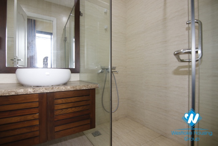 Nice villa/house in Vinhomes Reverside, Long Bien, Ha Noi for rent